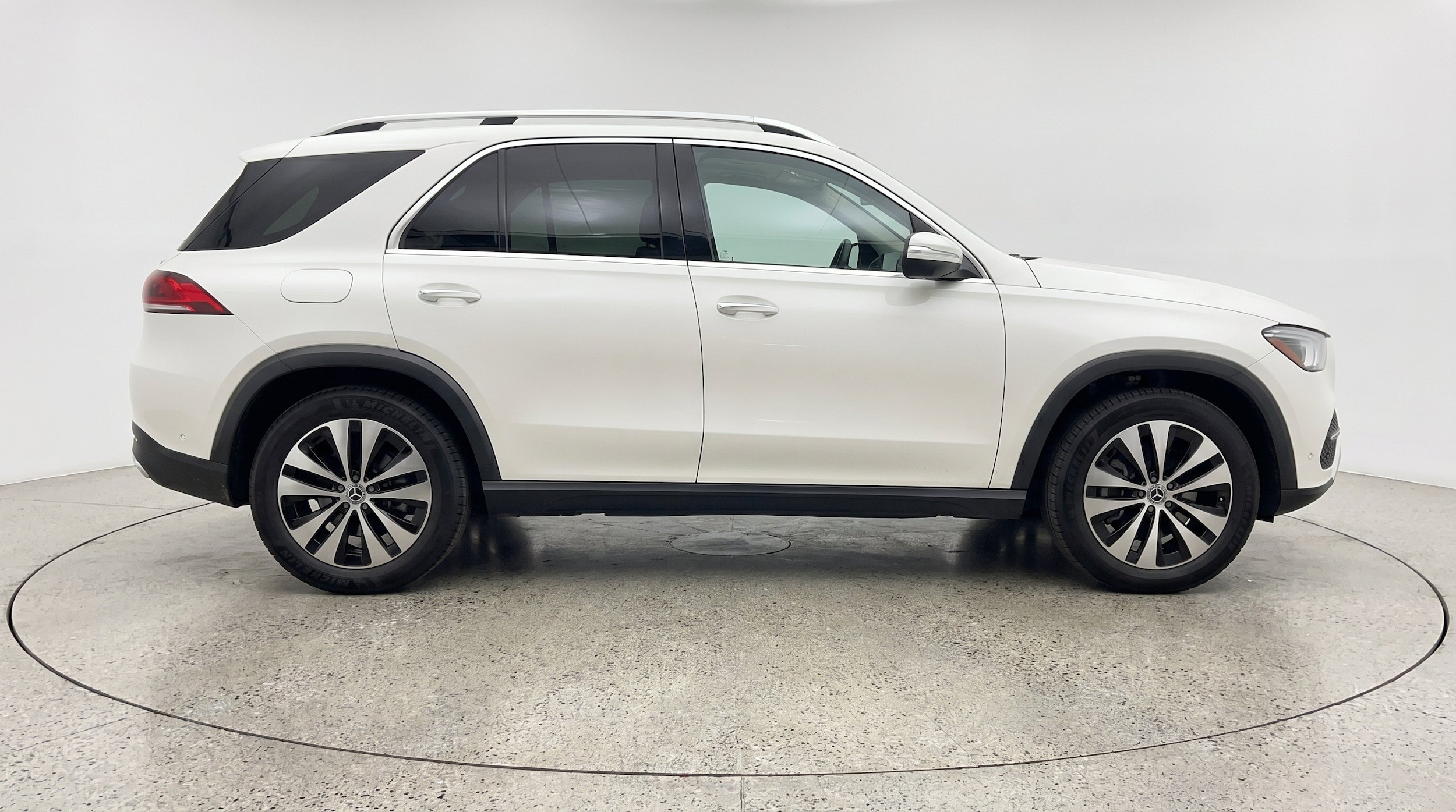 Thumbnail: 2026 Mercedes-Benz GLE - 11