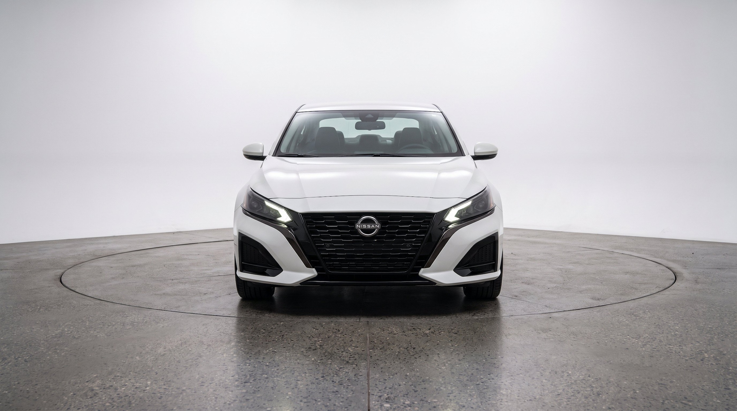 Thumbnail: 2025 Nissan Altima - 2