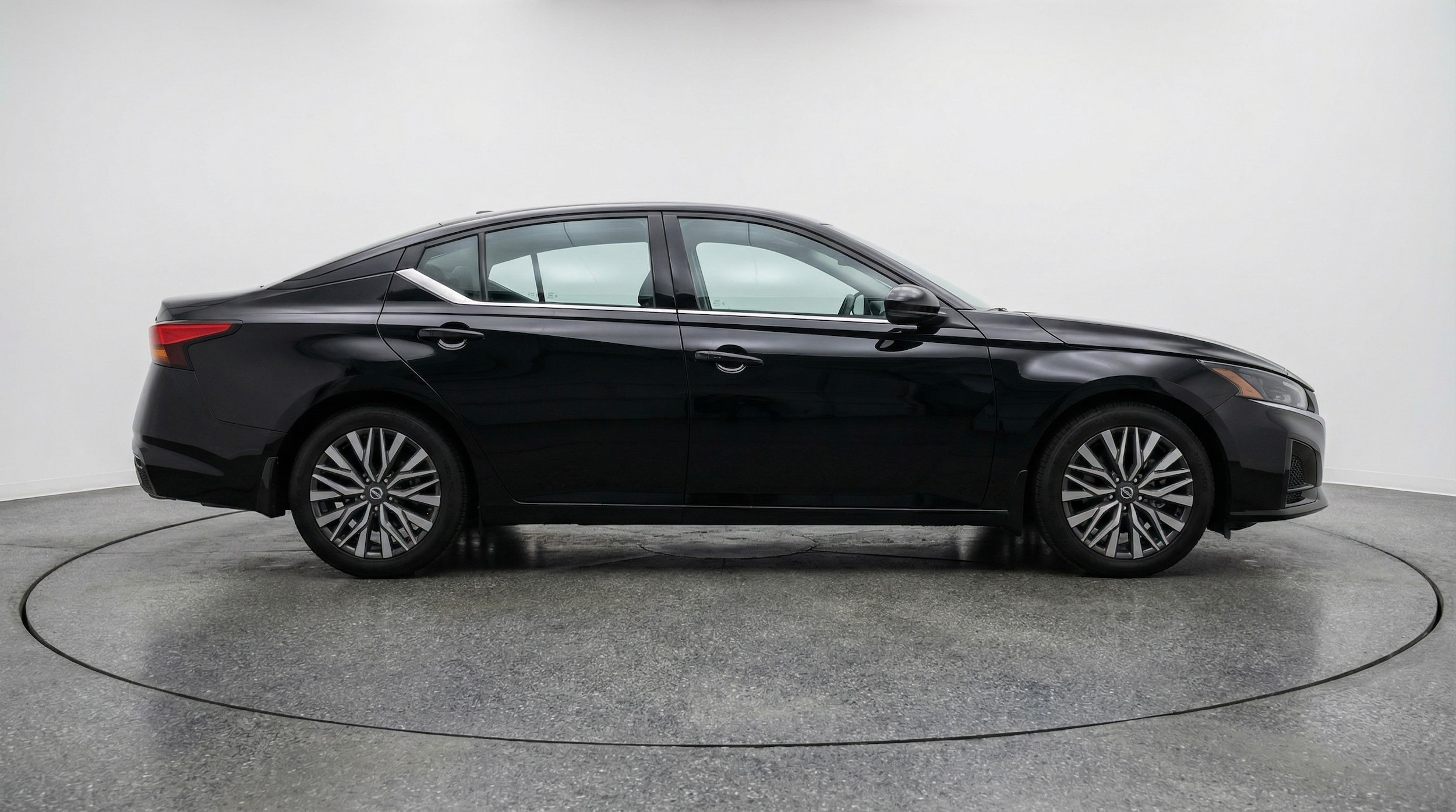Thumbnail: 2025 Nissan Altima - 8