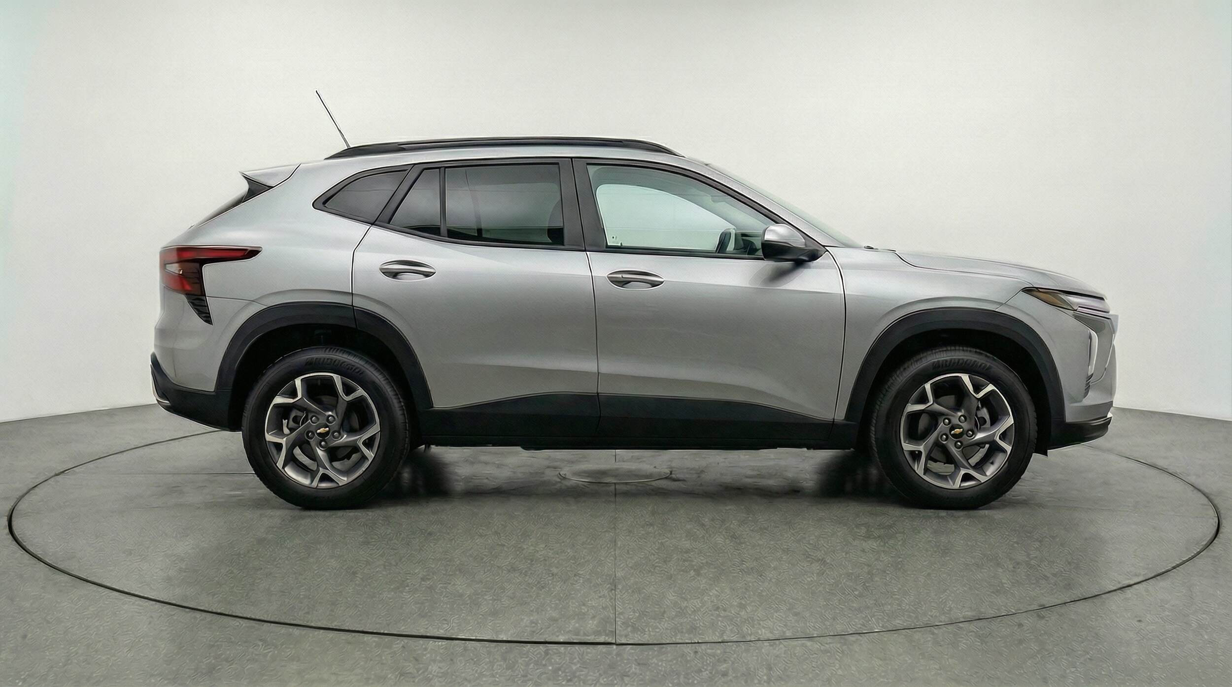 Thumbnail: 2025 Chevrolet Trax - 8