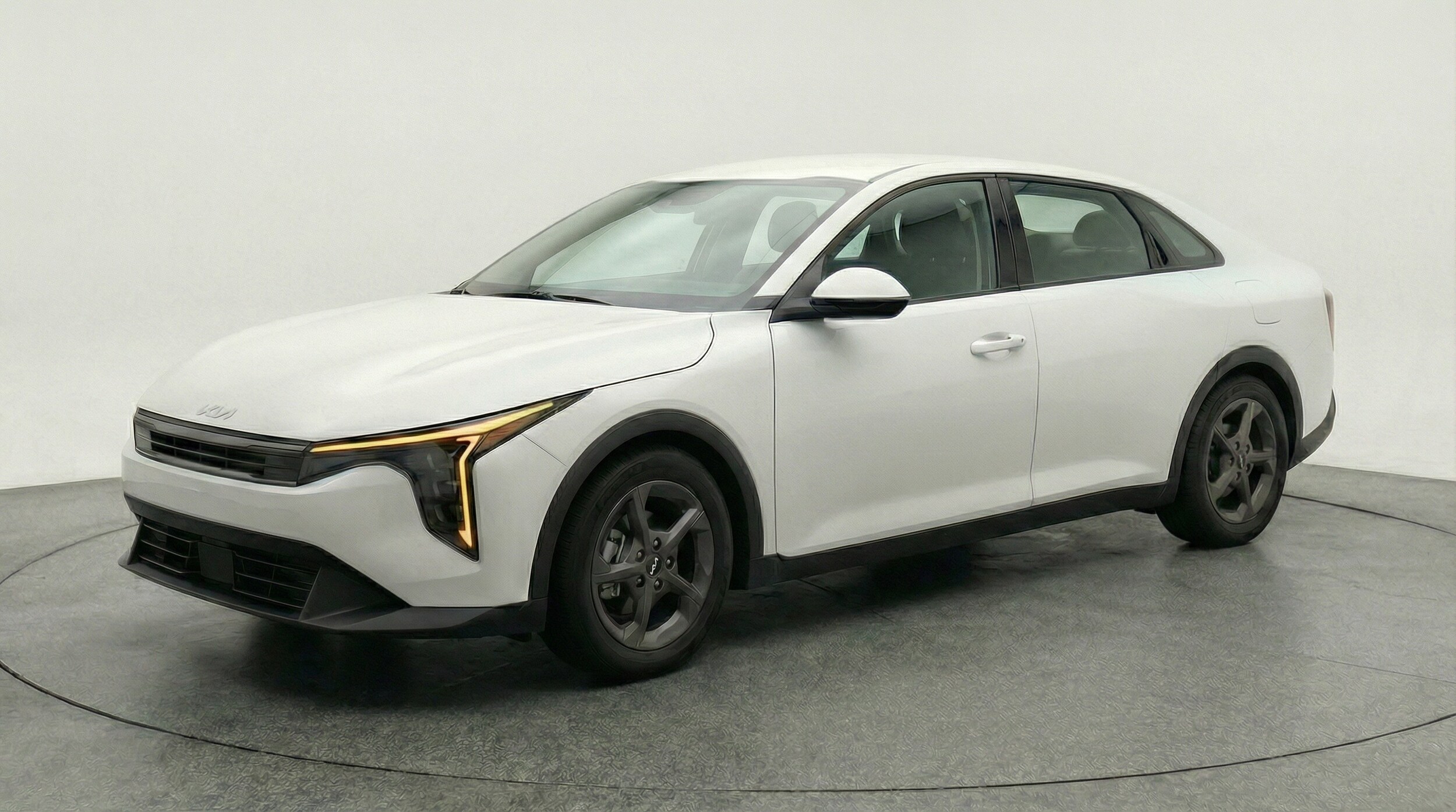 Thumbnail: 2025 Kia K4 - 3