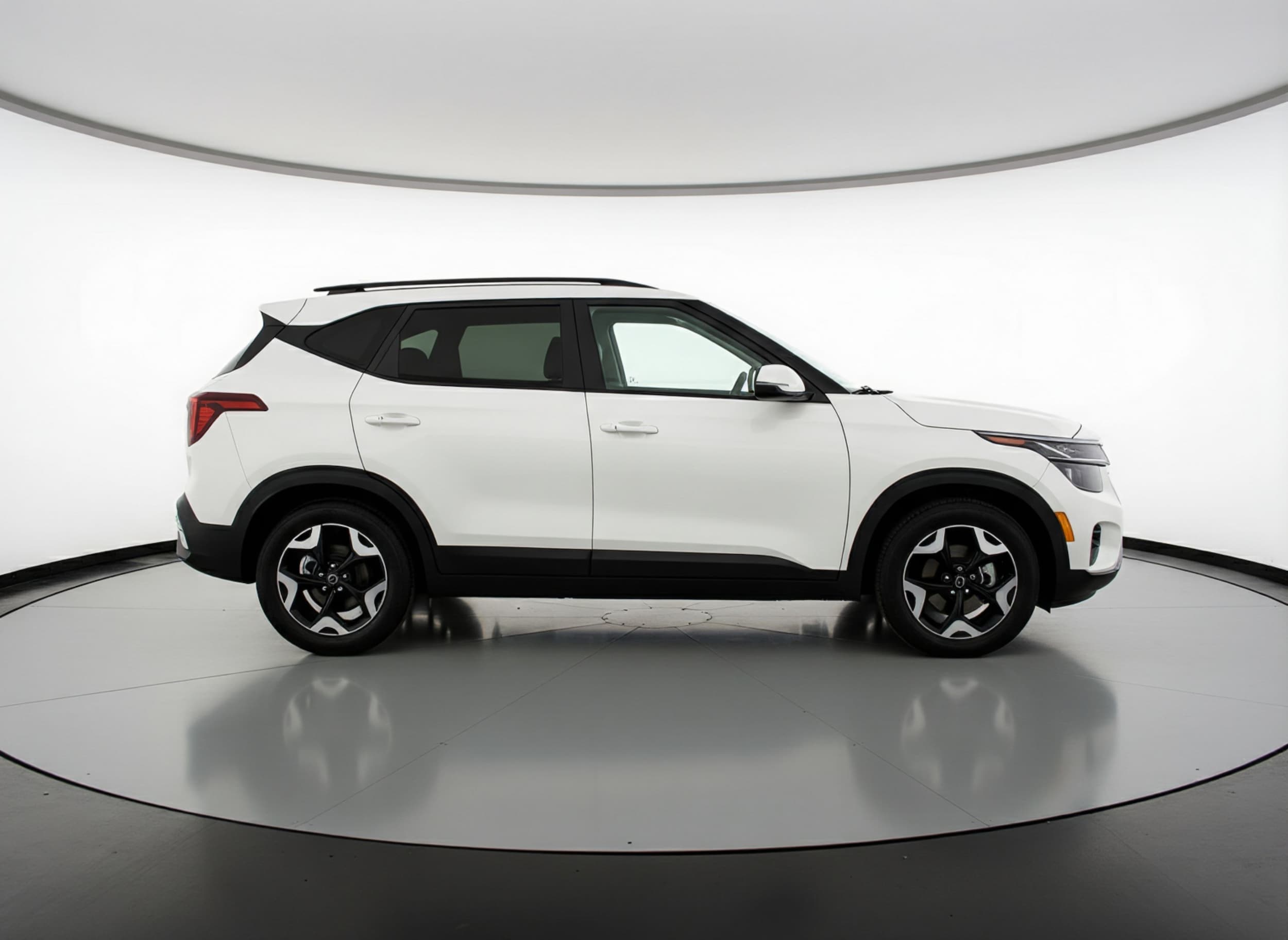 Thumbnail: 2025 Kia Seltos - 8