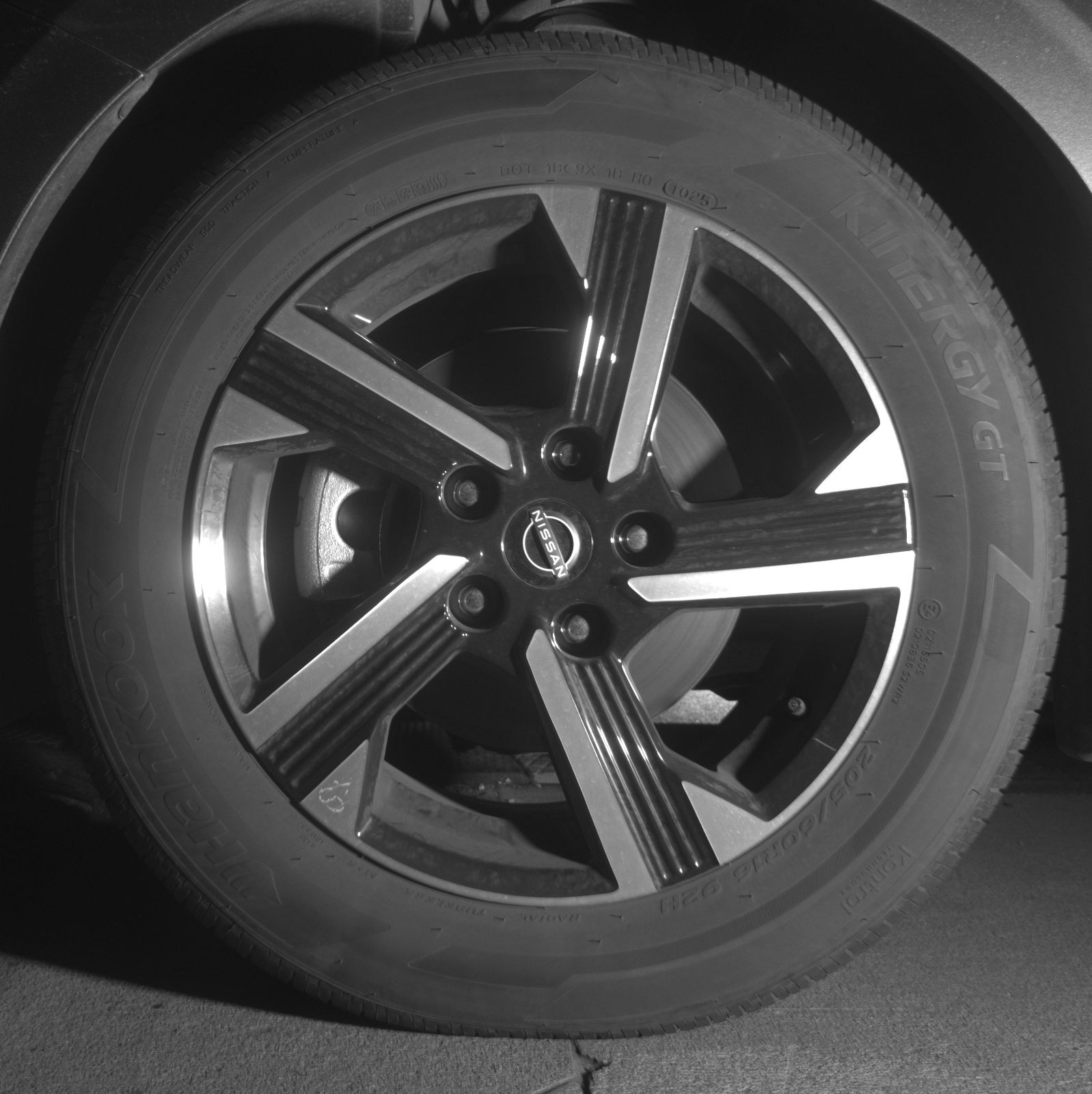 Thumbnail: 2025 Nissan Sentra - 9