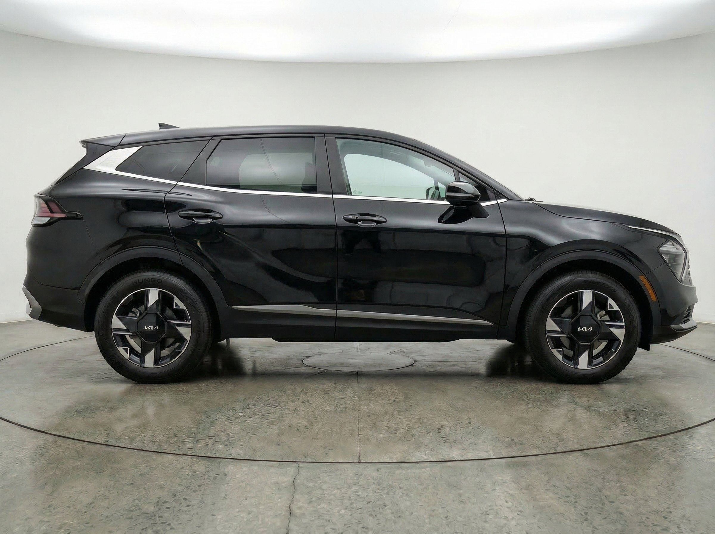 Thumbnail: 2026 Kia Sportage - 10