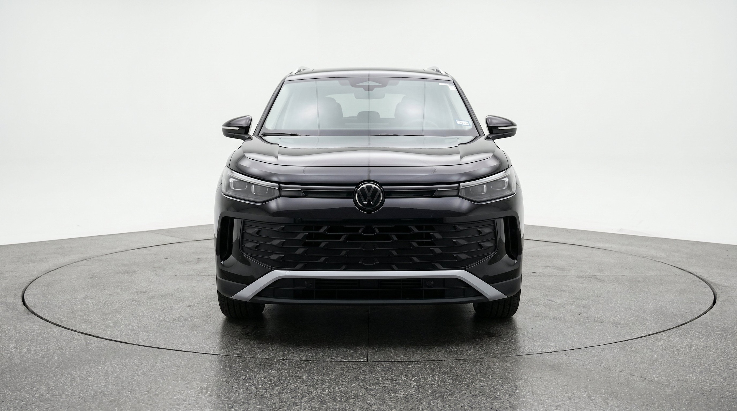 Thumbnail: 2026 Volkswagen Tiguan - 2