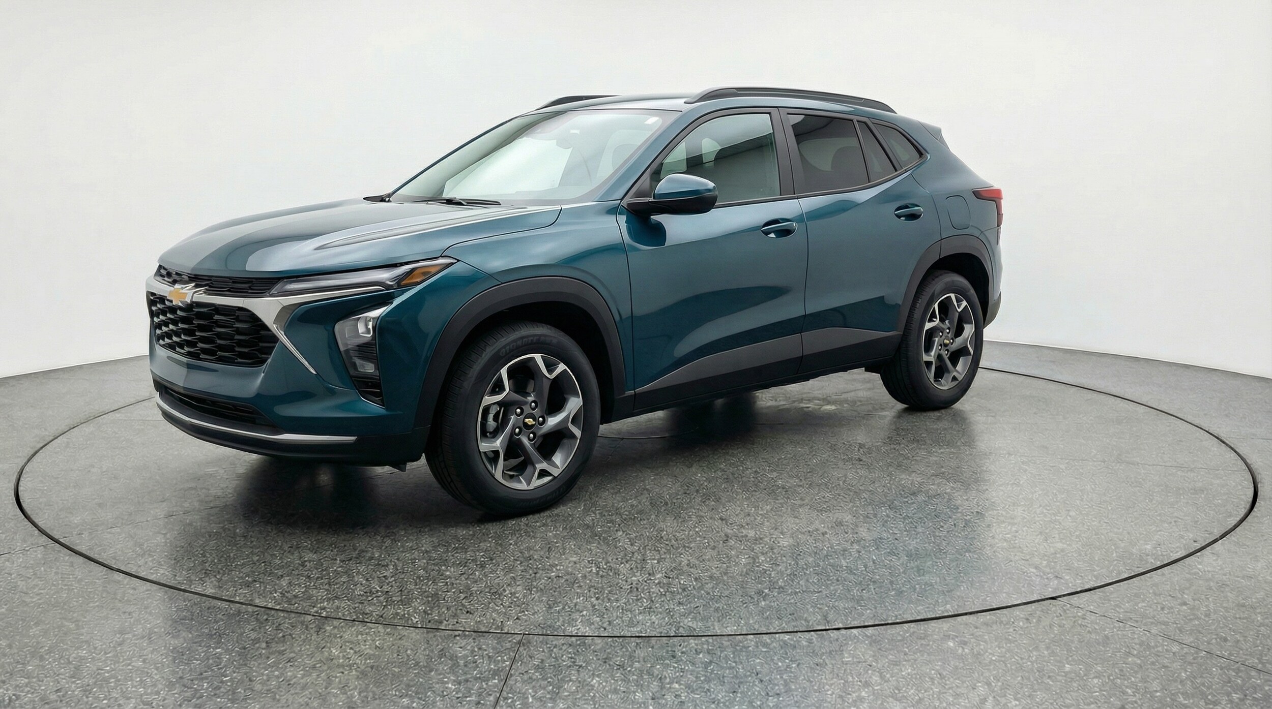 Thumbnail: 2025 Chevrolet Trax - 3