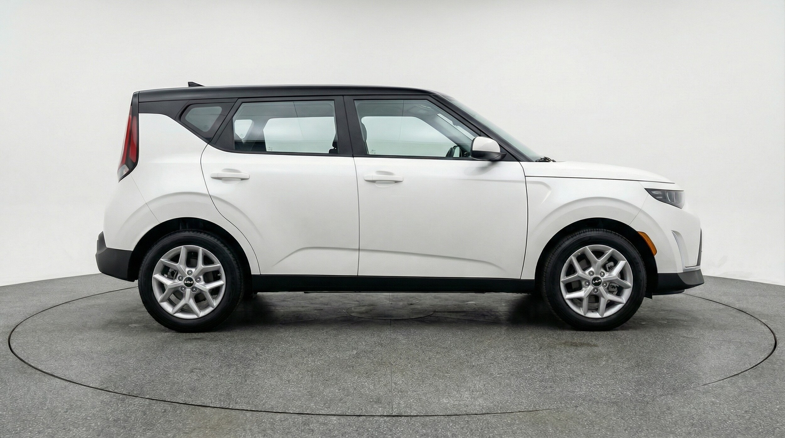 Thumbnail: 2025 Kia Soul - 8