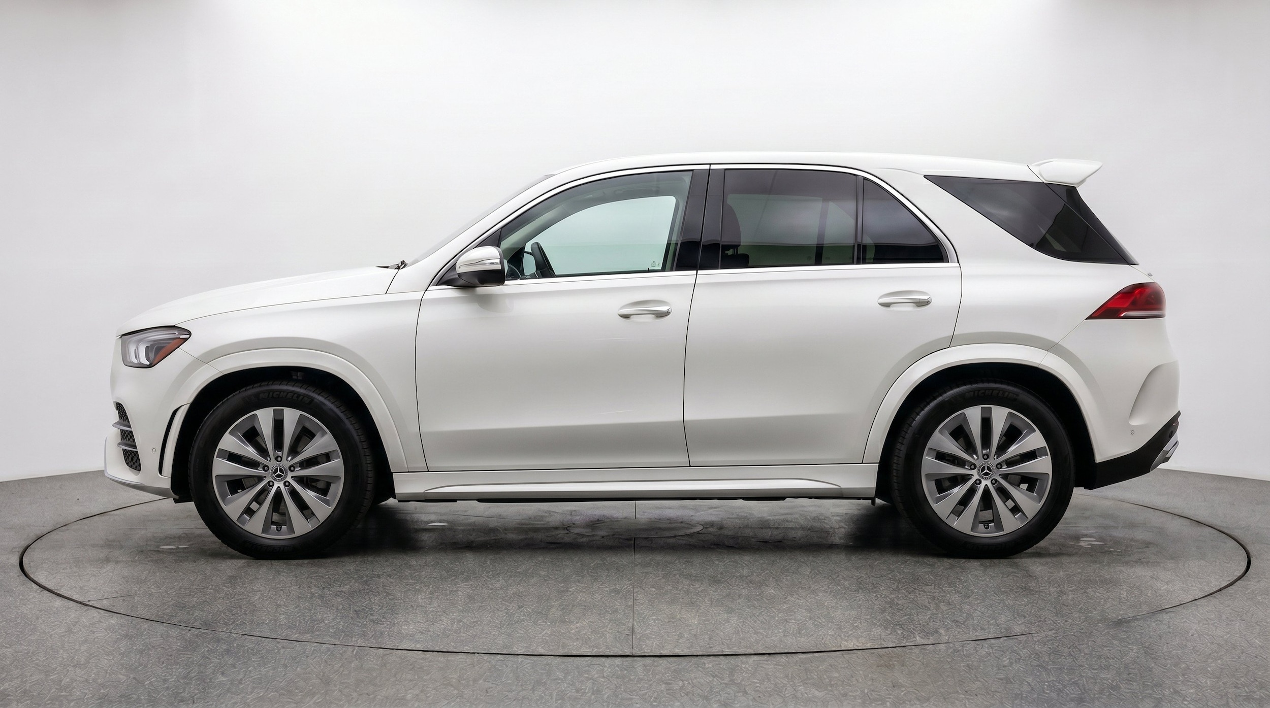 Thumbnail: 2026 Mercedes-Benz GLE - 5