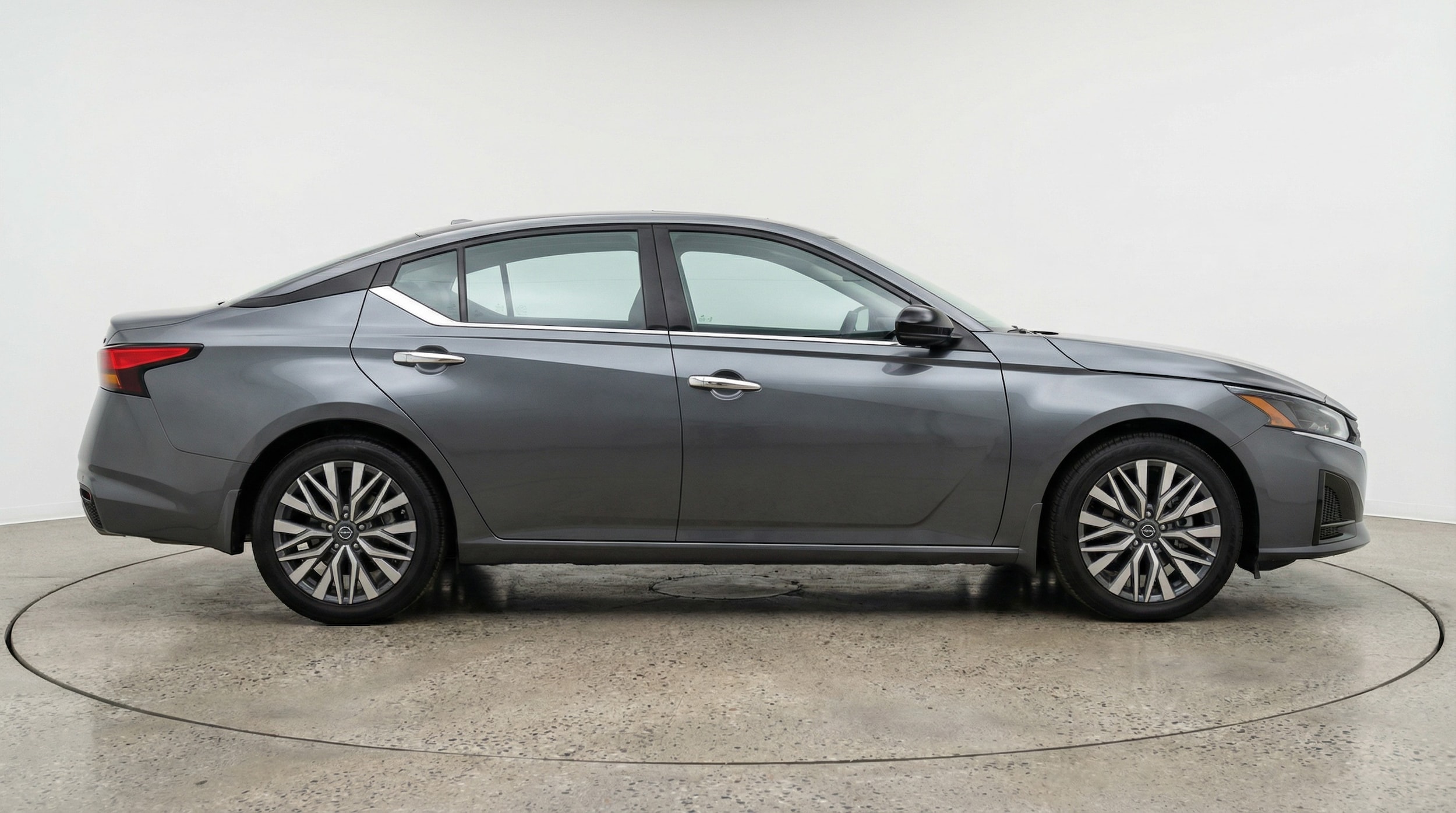 Thumbnail: 2025 Nissan Altima - 8