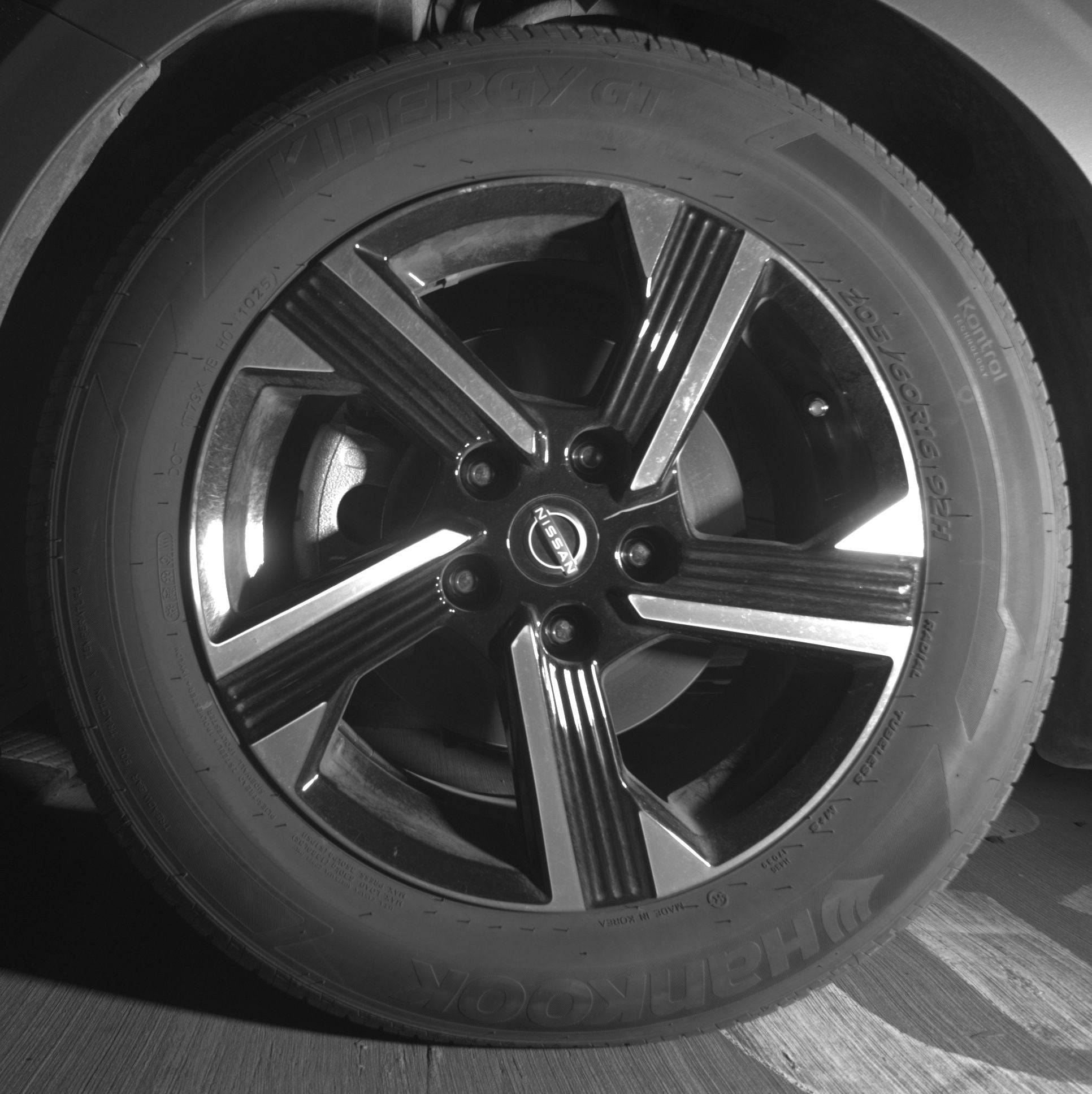 Thumbnail: 2025 Nissan Sentra - 9