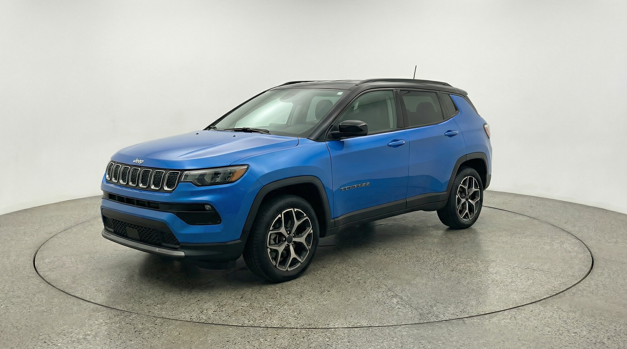 Thumbnail: 2025 Jeep Compass - 3
