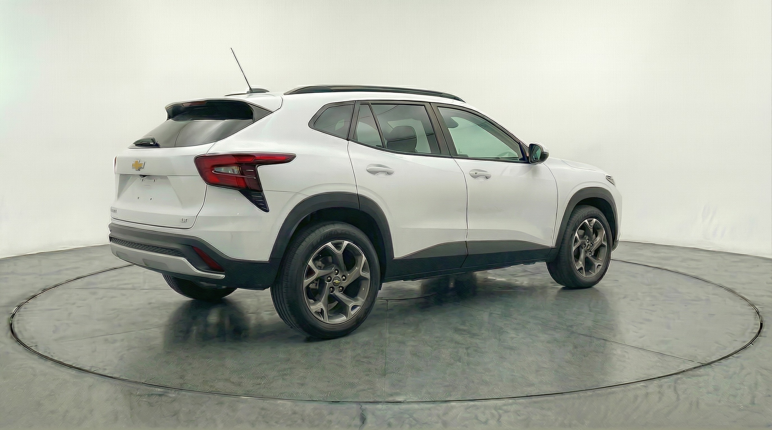 Thumbnail: 2025 Chevrolet Trax - 7