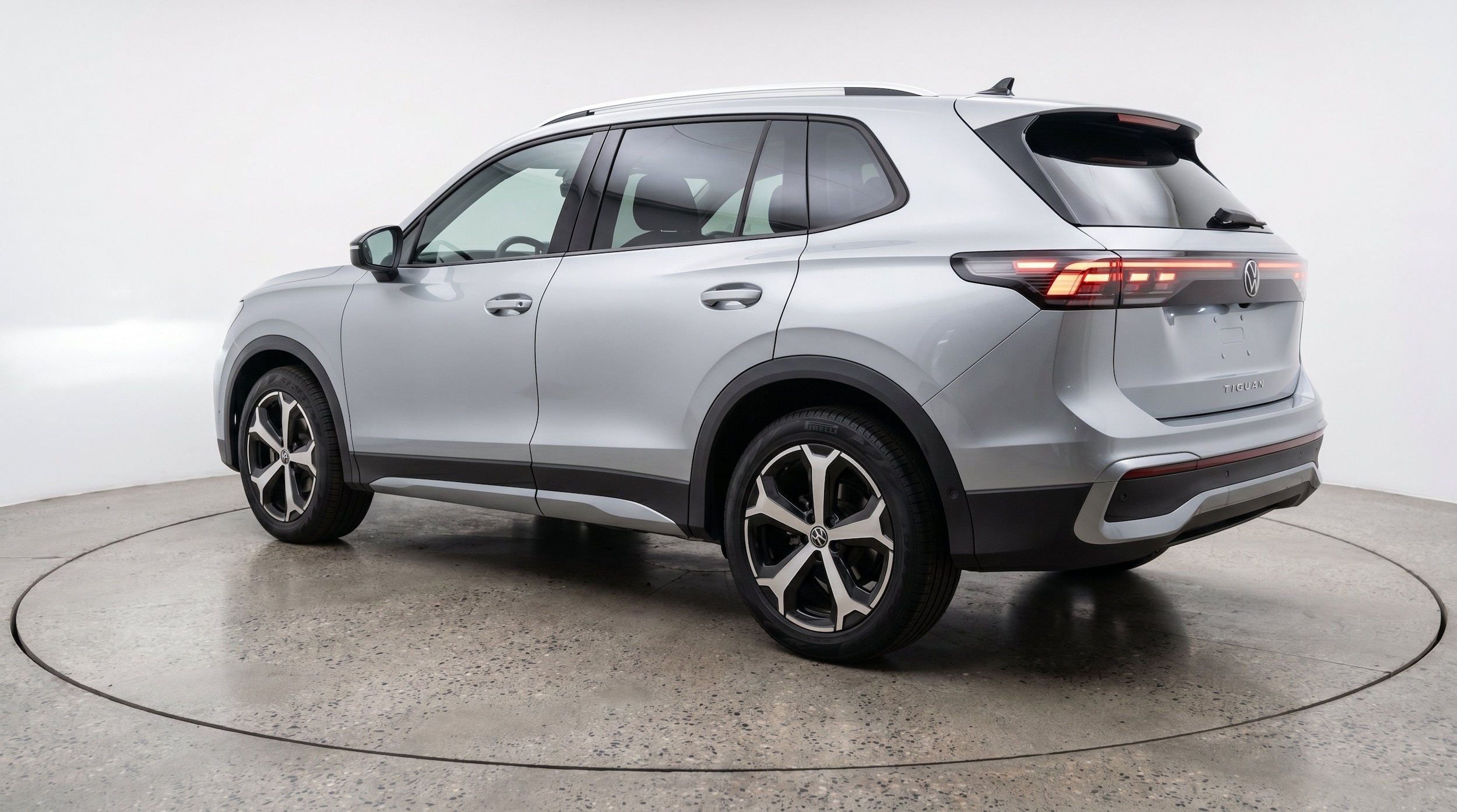 Thumbnail: 2026 Volkswagen Tiguan - 6