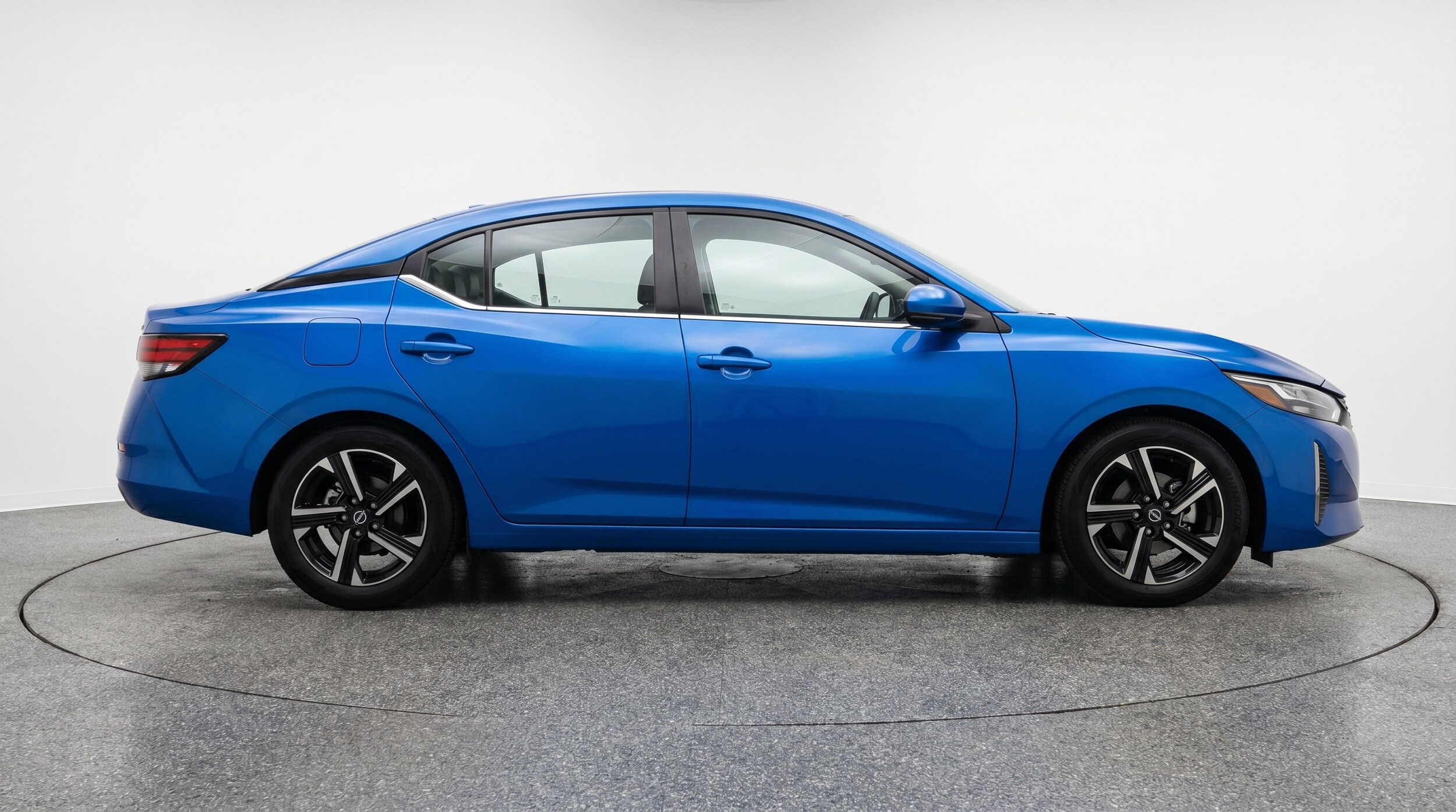 Thumbnail: 2025 Nissan Sentra - 8