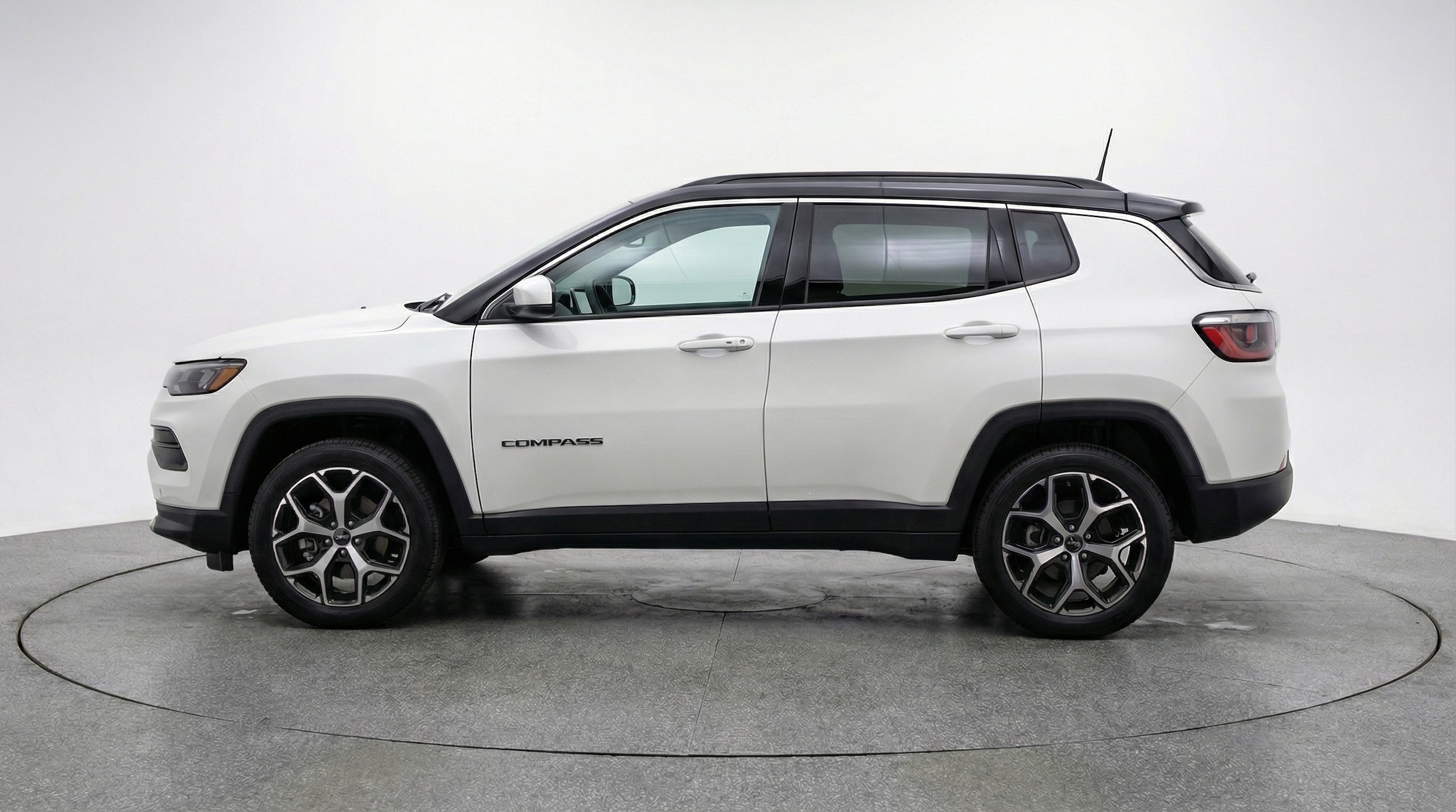 Thumbnail: 2025 Jeep Compass - 4