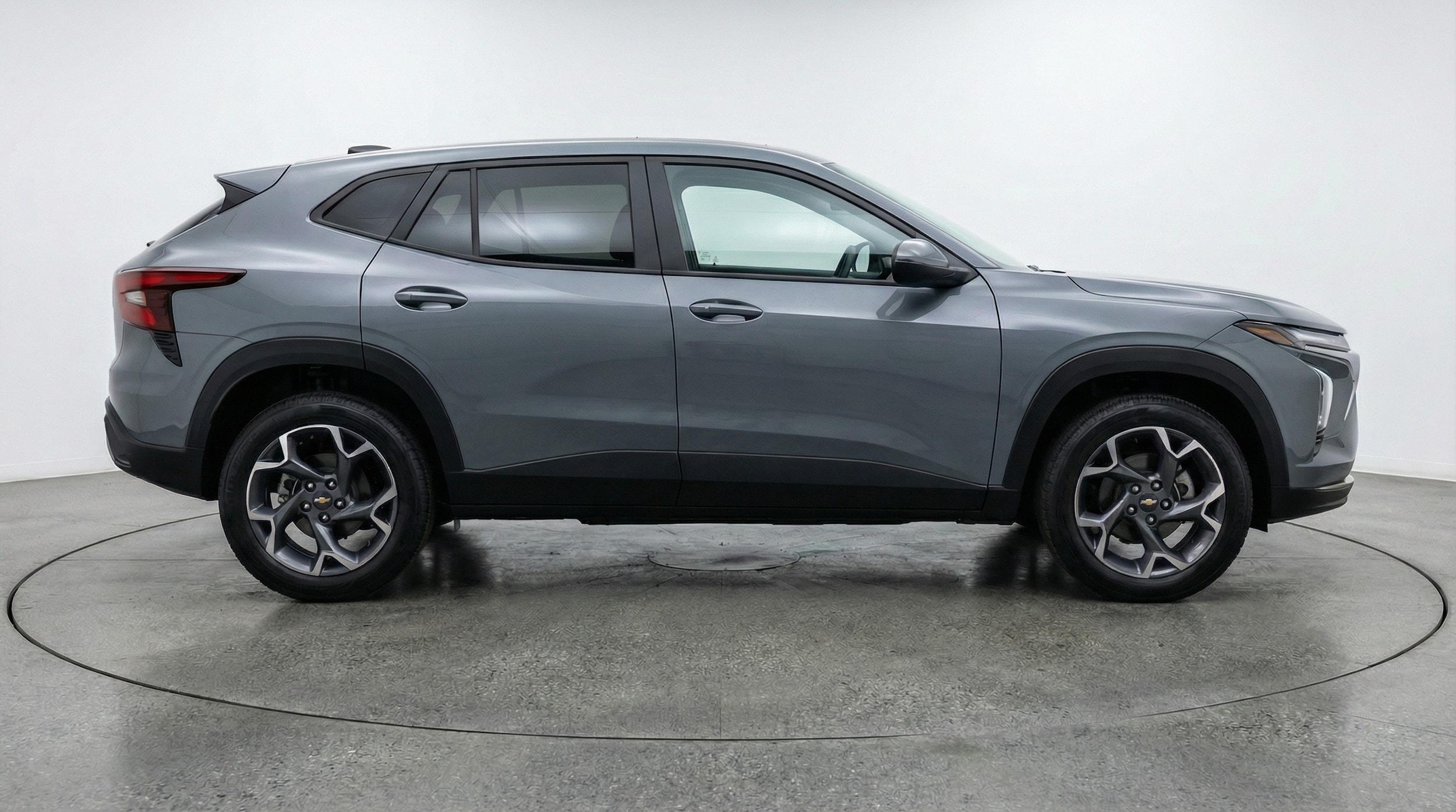 Thumbnail: 2025 Chevrolet Trax - 8