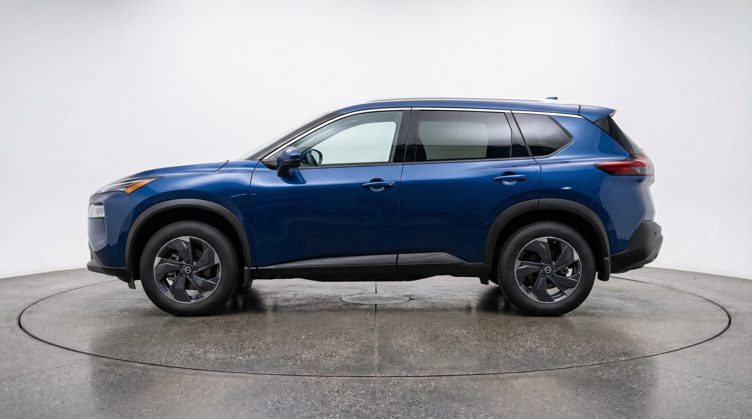 Thumbnail: 2025 Nissan Rogue - 4