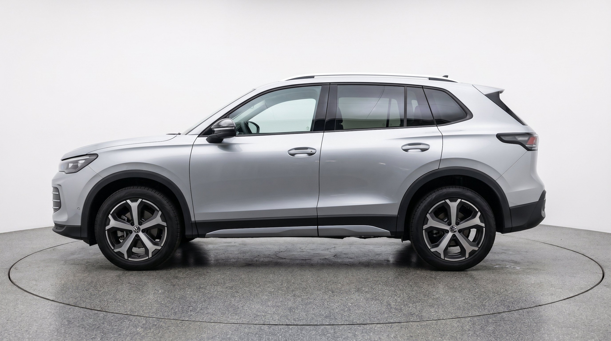 Thumbnail: 2026 Volkswagen Tiguan - 5