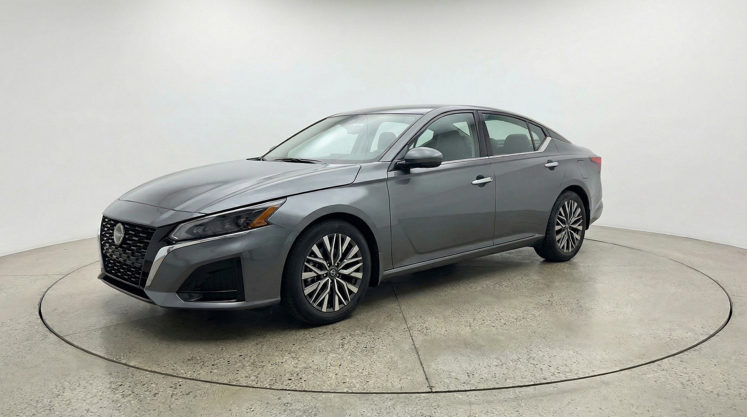 Thumbnail: 2025 Nissan Altima - 3