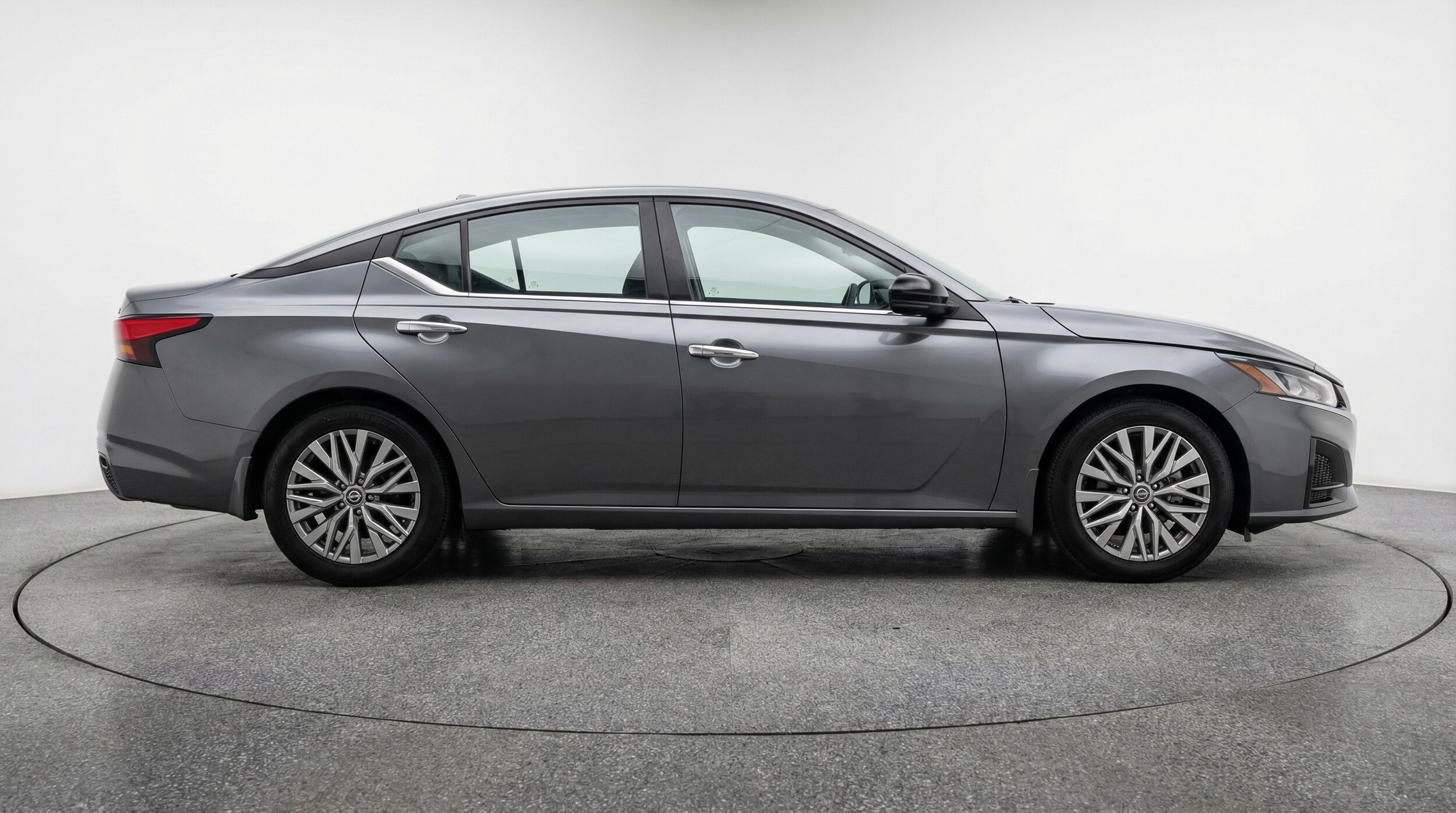 Thumbnail: 2025 Nissan Altima - 8