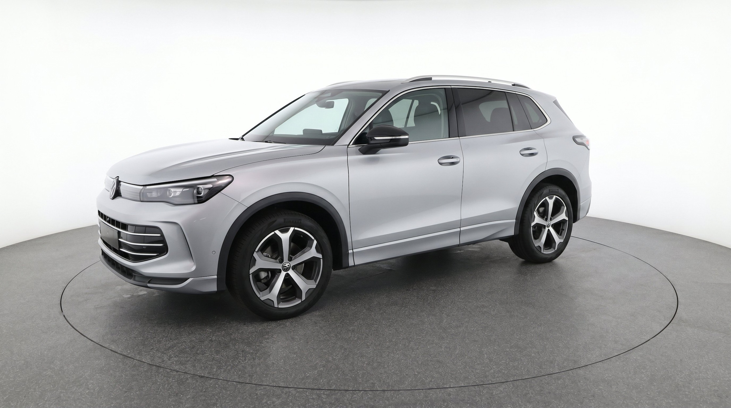 Thumbnail: 2026 Volkswagen Tiguan - 3