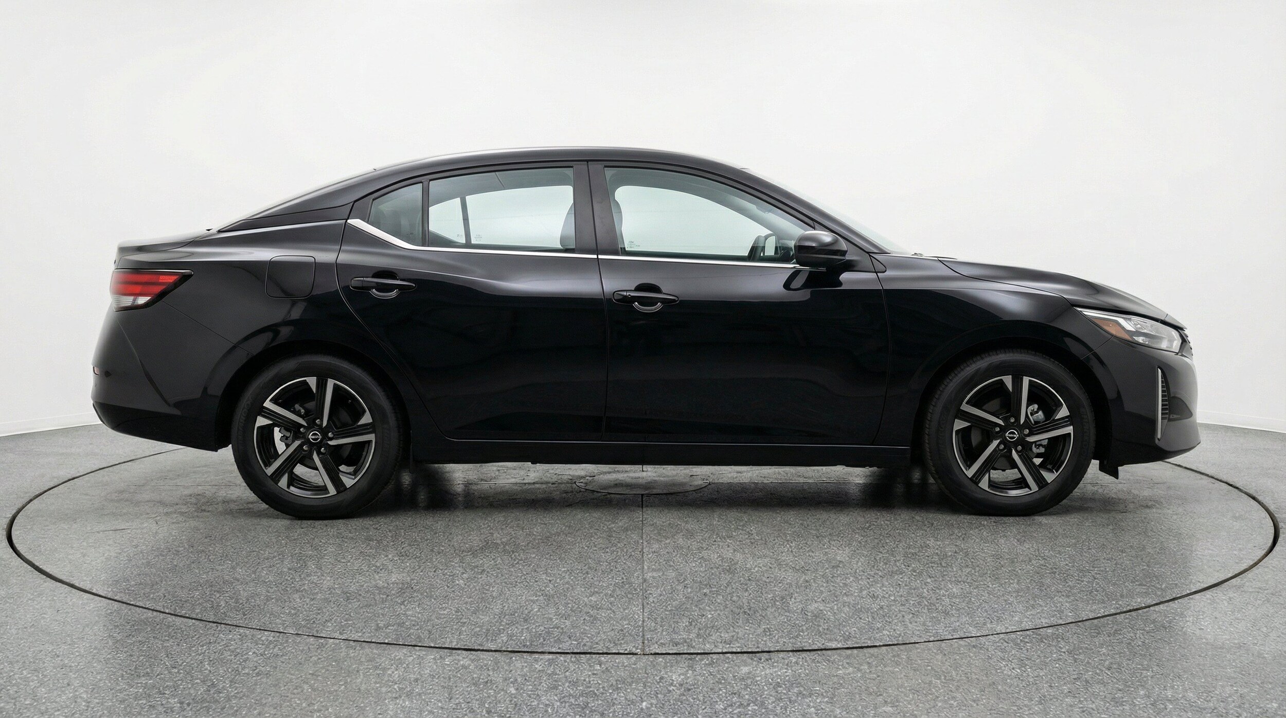 Thumbnail: 2025 Nissan Sentra - 11