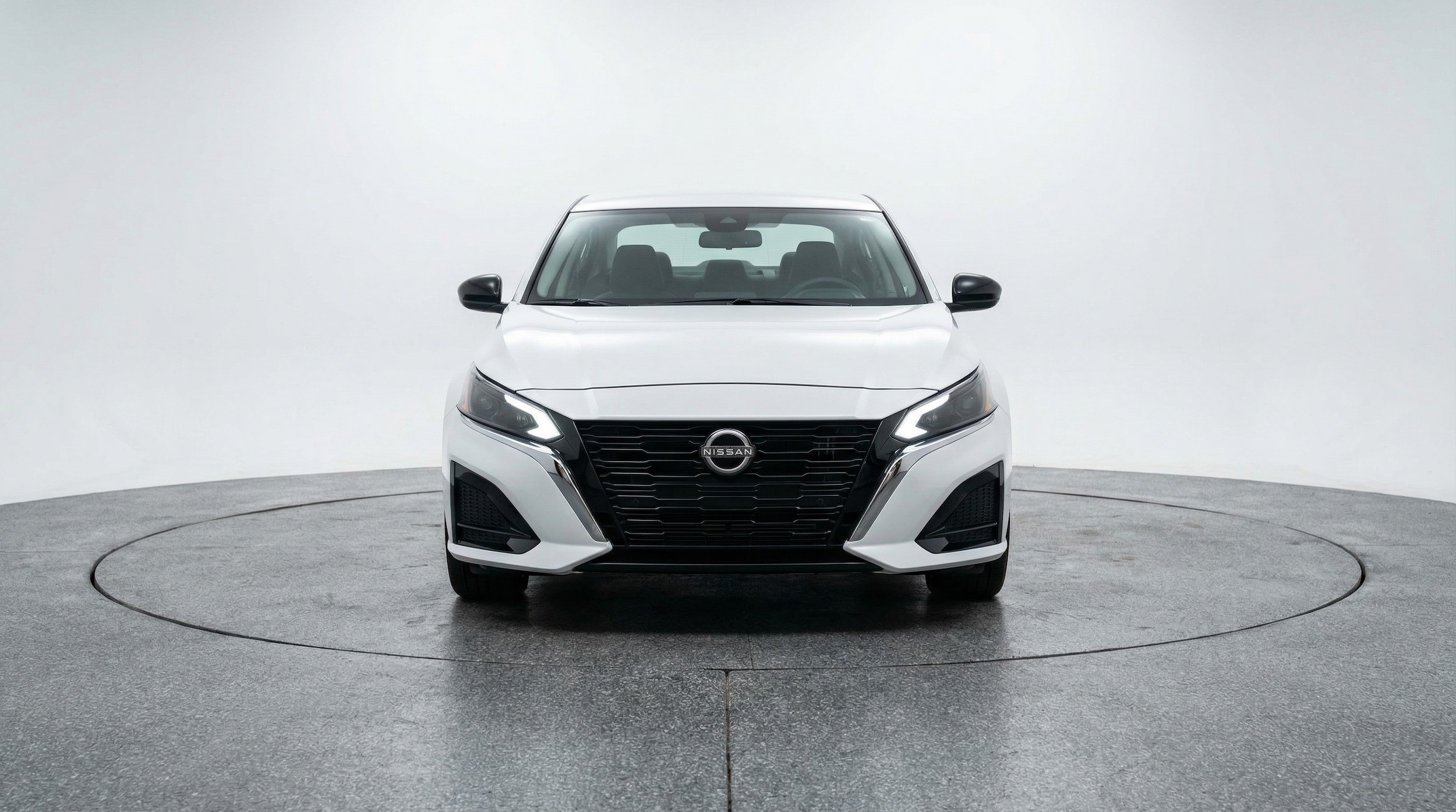 Thumbnail: 2025 Nissan Altima - 2