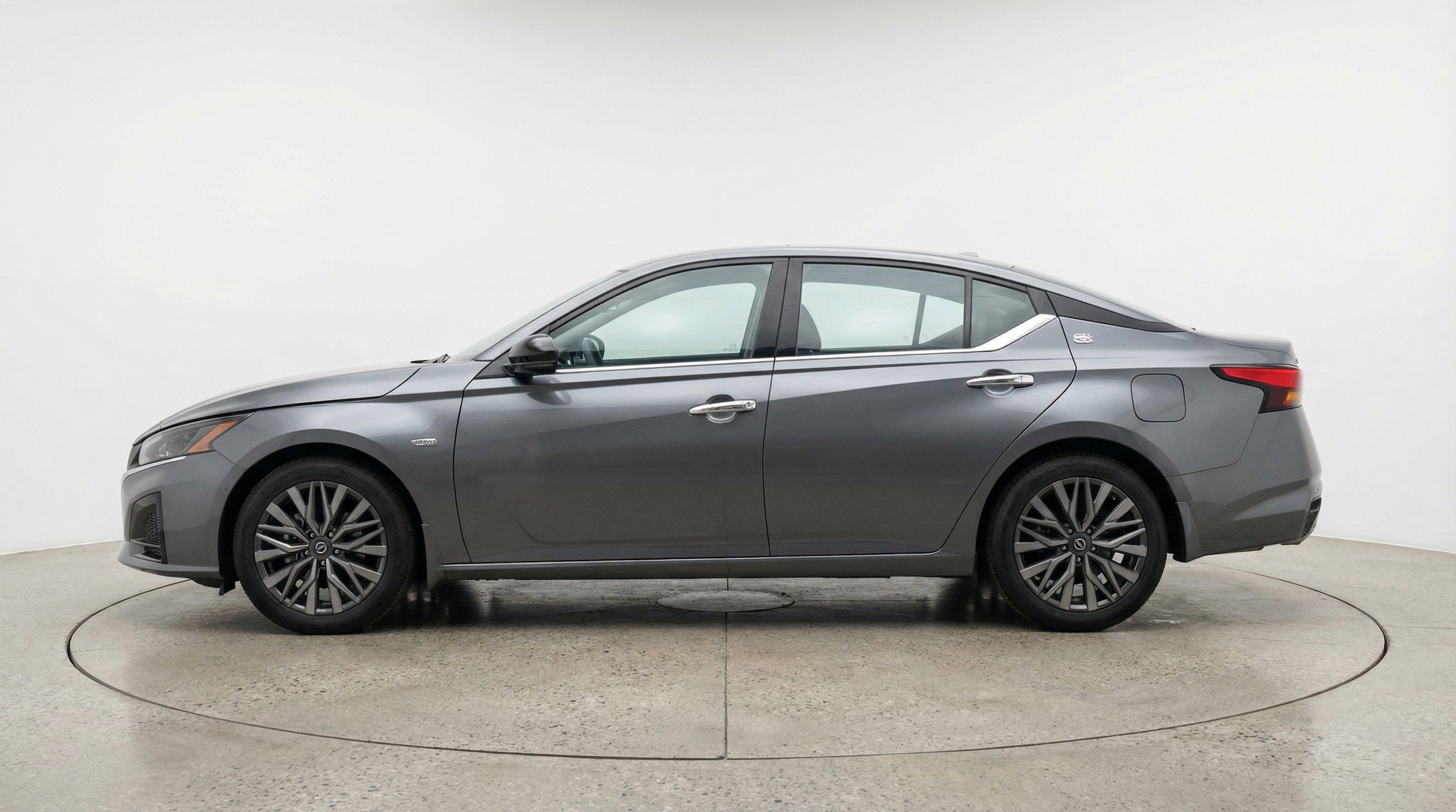 Thumbnail: 2025 Nissan Altima - 5