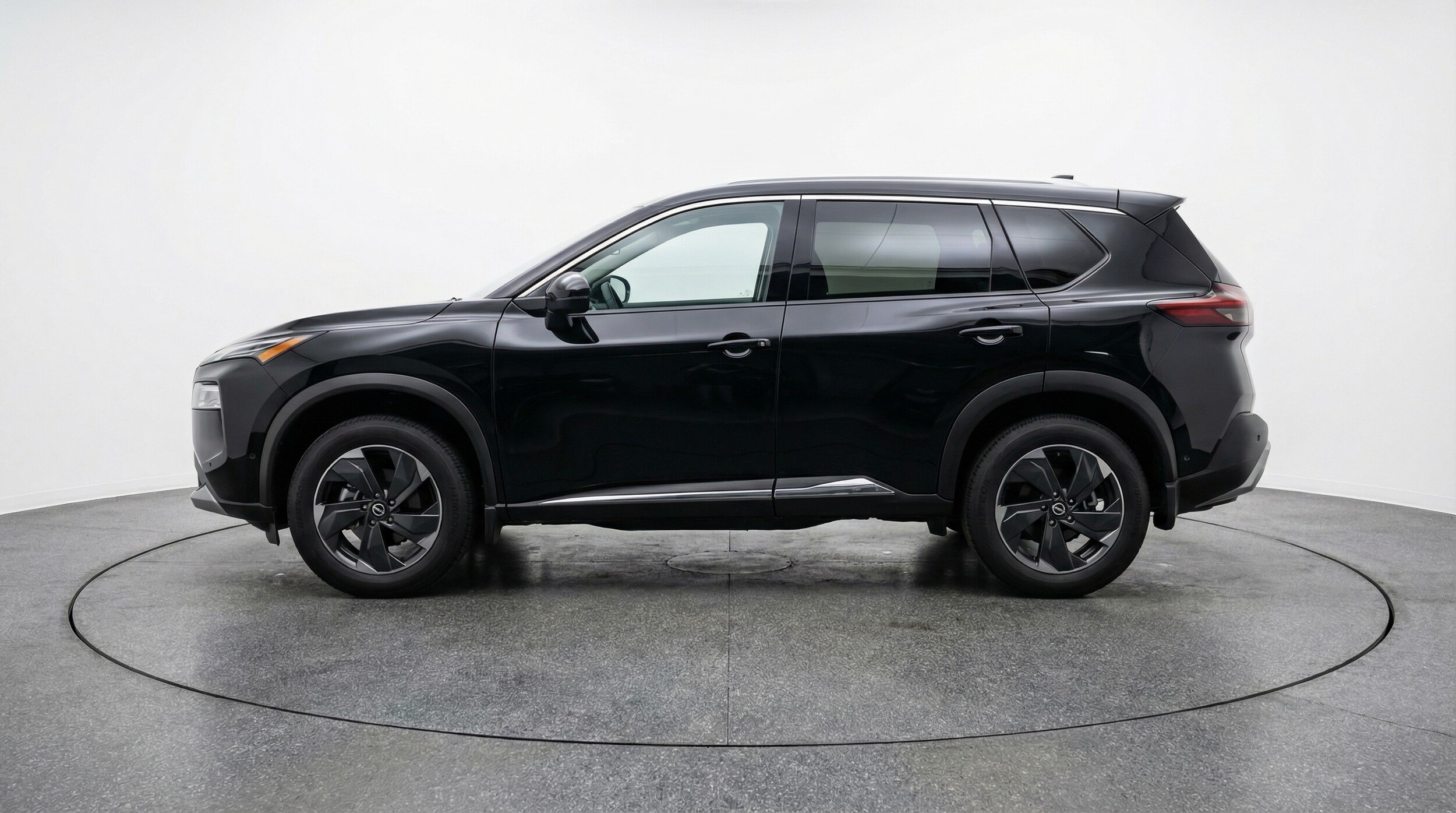 Thumbnail: 2025 Nissan Rogue - 4