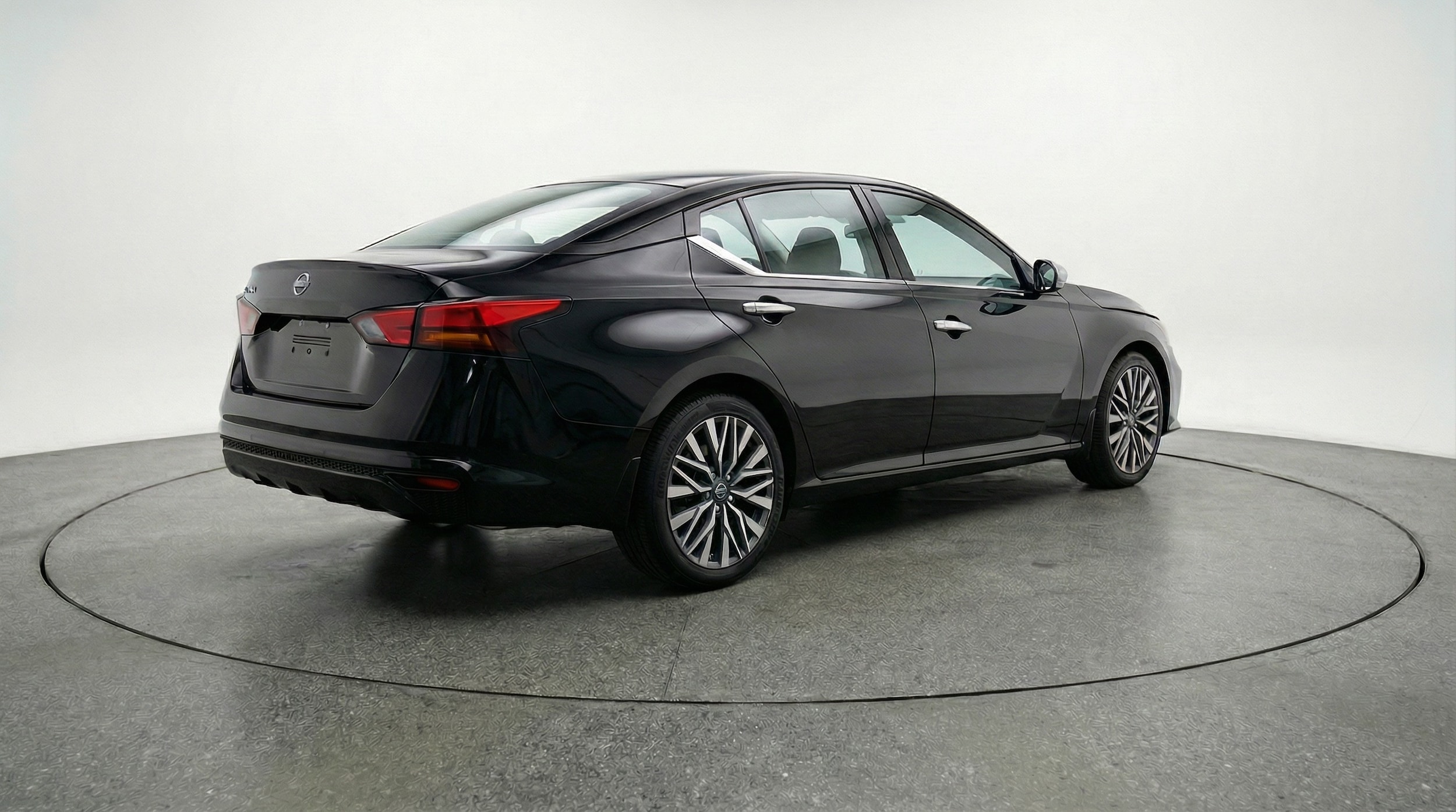 Thumbnail: 2025 Nissan Altima - 7