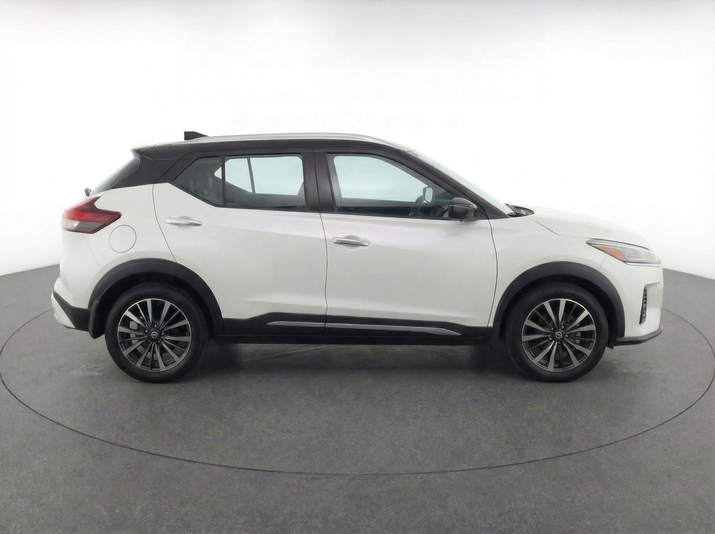 Thumbnail: 2024 Nissan Kicks - 8