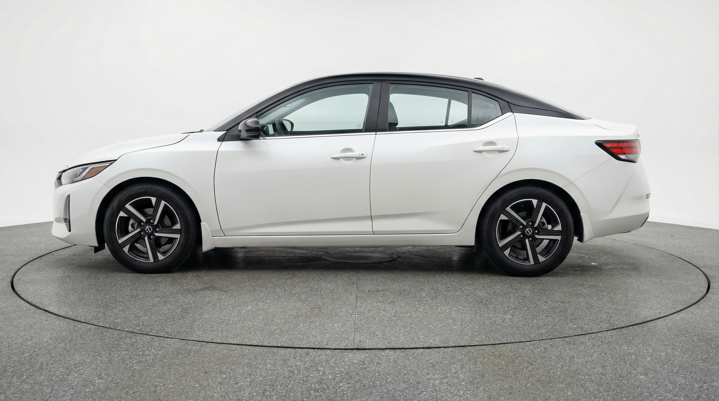 Thumbnail: 2025 Nissan Sentra - 4