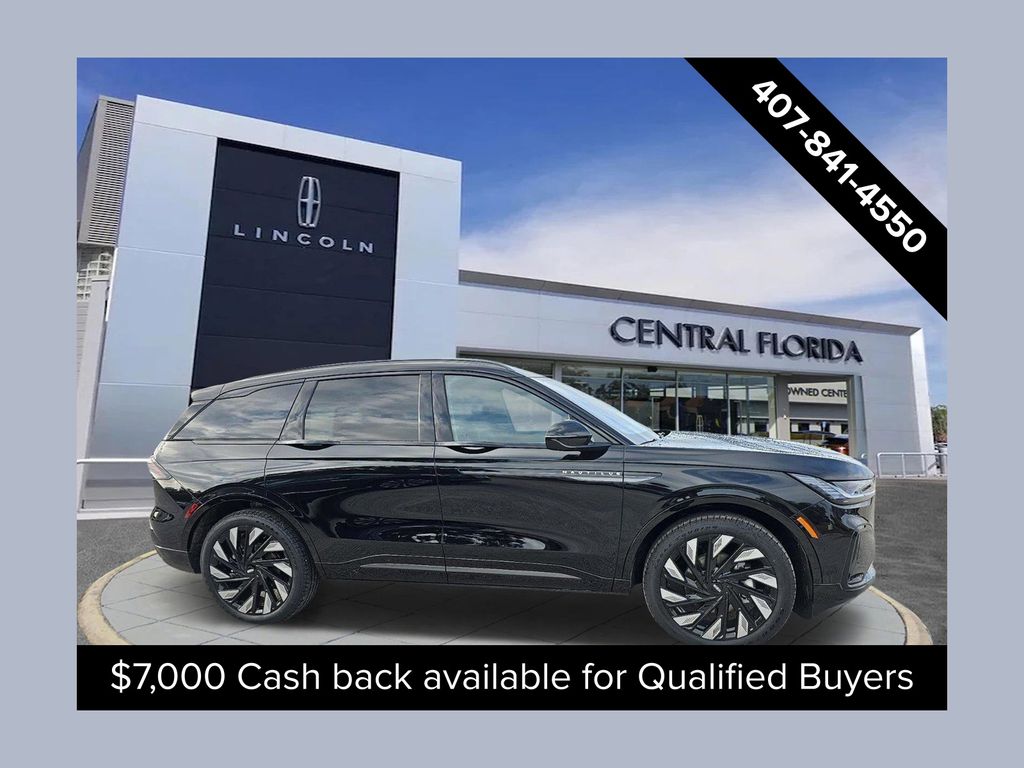 2025 Lincoln Nautilus Reserve's photo