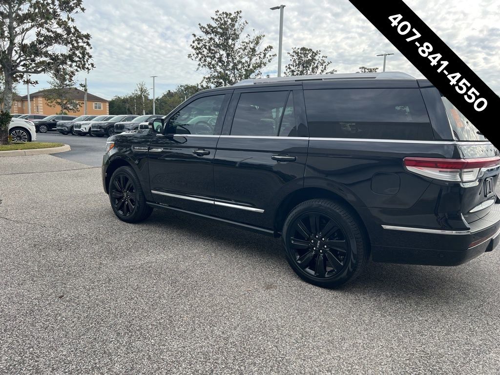 2024 Lincoln Navigator Reserve photo 3