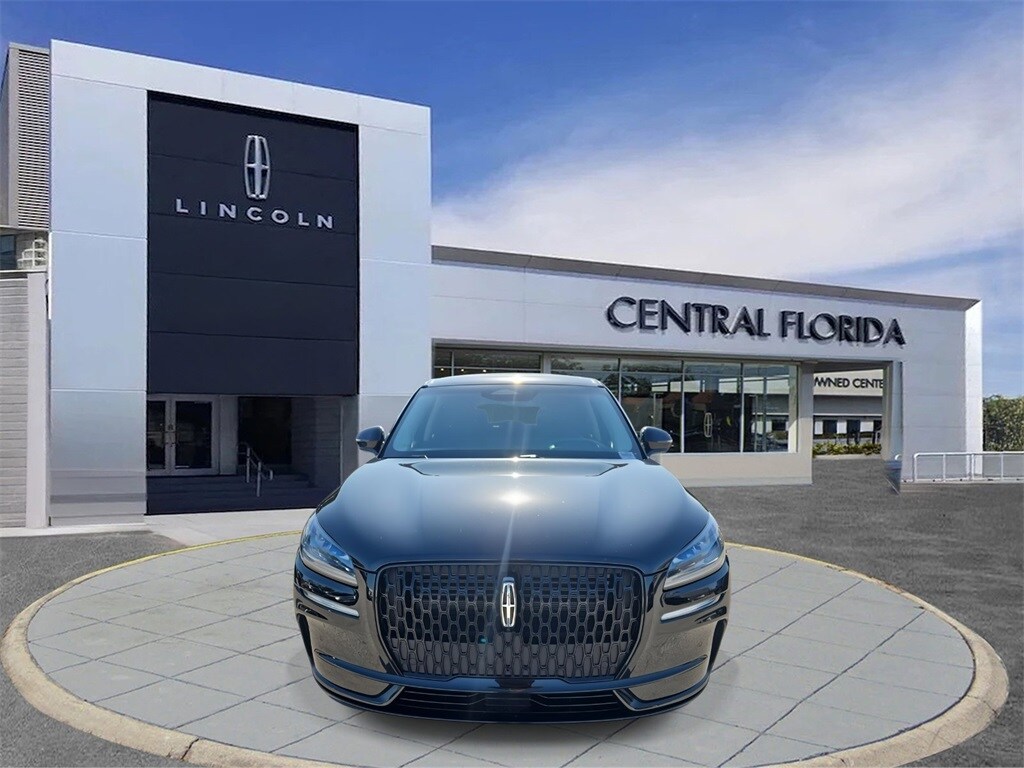 2024 Lincoln Corsair Premiere photo 2
