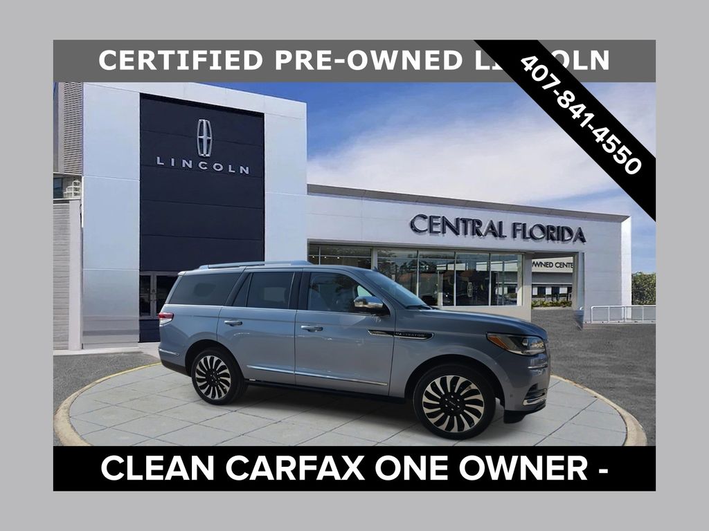 2023 Lincoln Navigator Black Label's photo