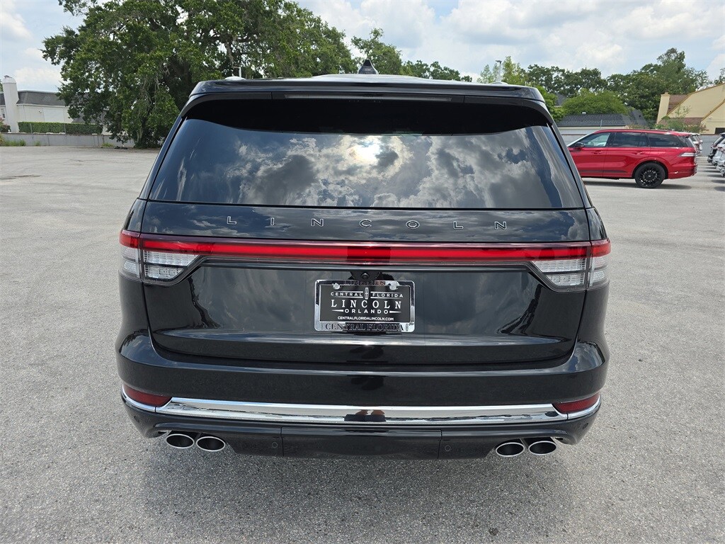 2025 Lincoln Aviator Black Label photo 4