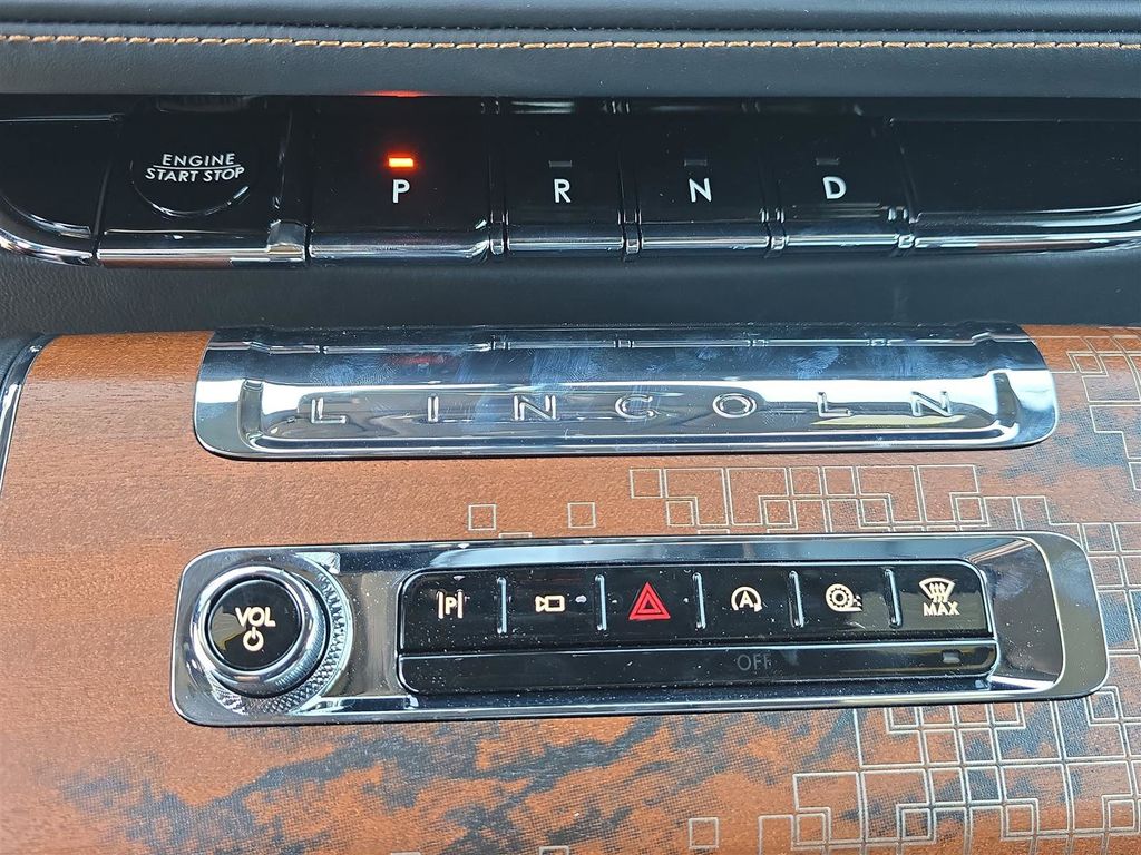 2025 Lincoln Aviator Black Label - Photo 19