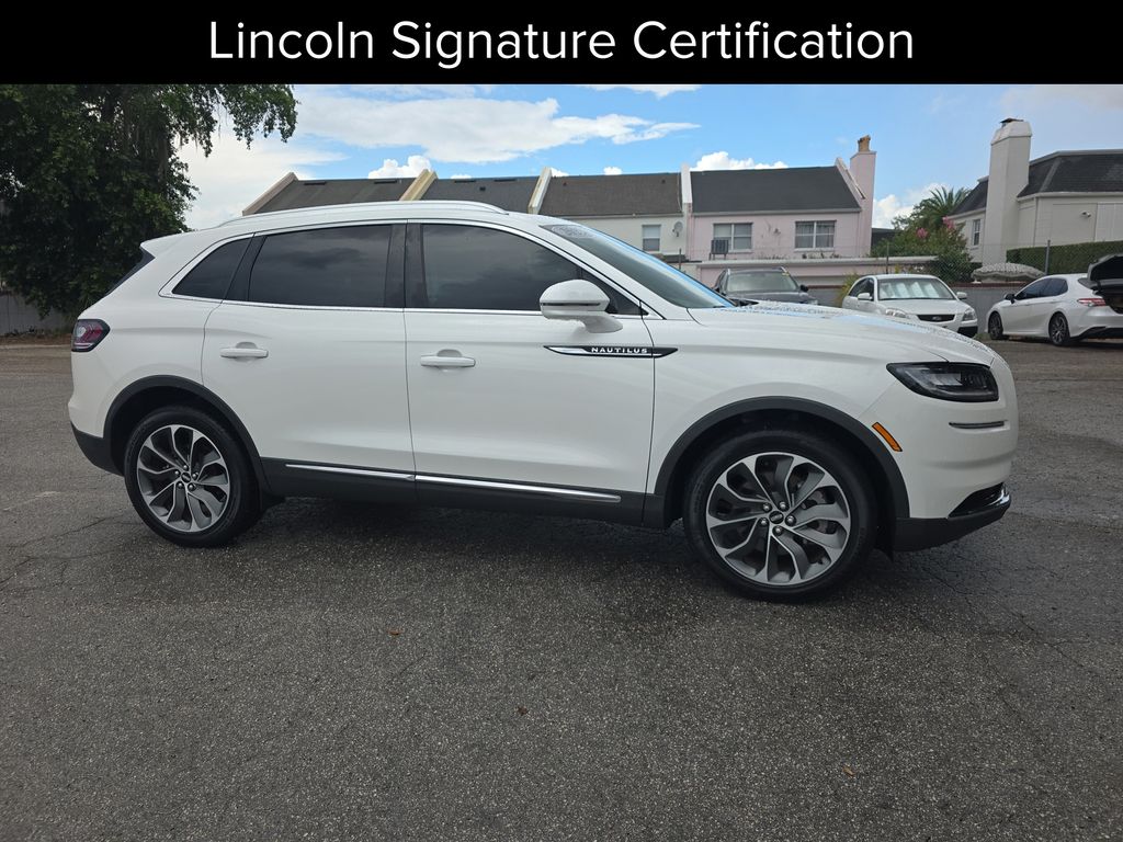 2023 Lincoln Nautilus Reserve FWD's photo