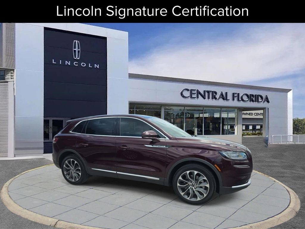 2023 Lincoln Nautilus Reserve FWD's photo