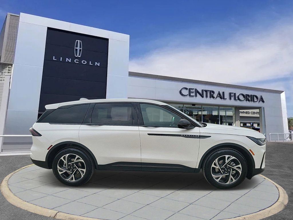 New 2025 Lincoln Nautilus Premiere SUV
