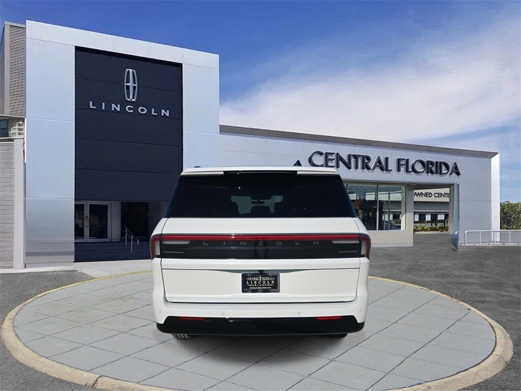 2025 Lincoln Navigator Reserve photo 4