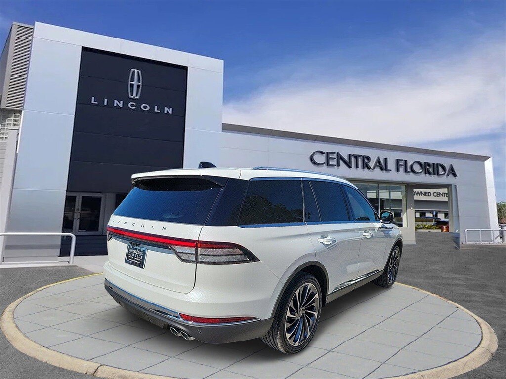 2025 Lincoln Aviator Reserve photo 3