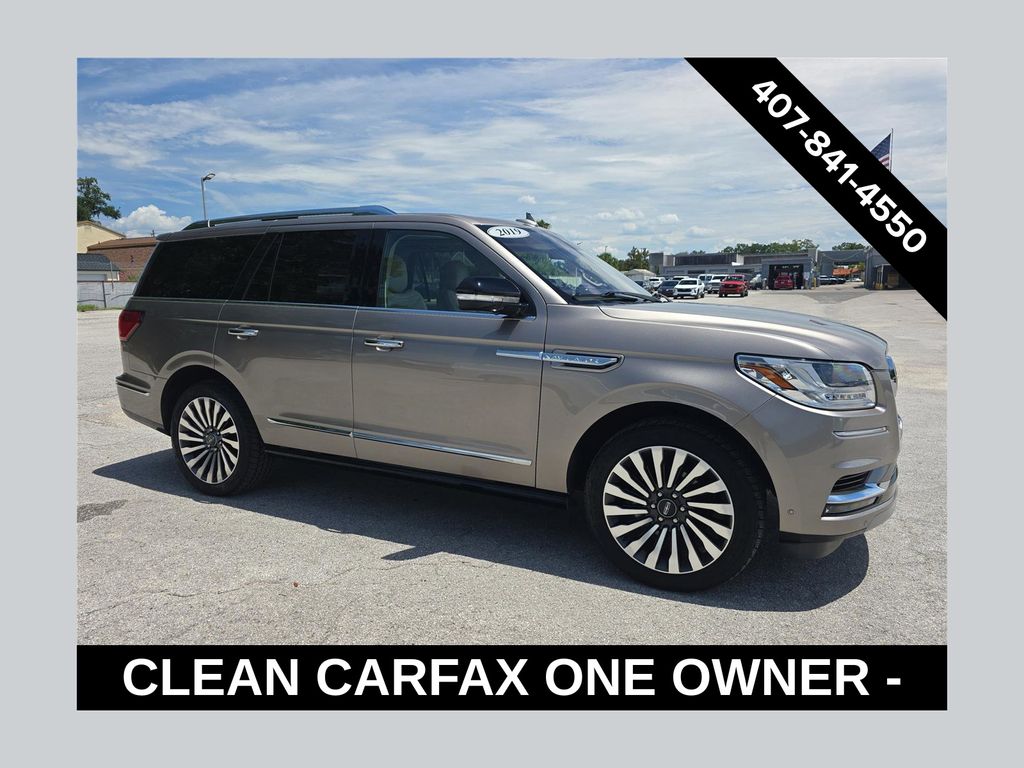 2019 Lincoln Navigator Reserve 4WD's photo