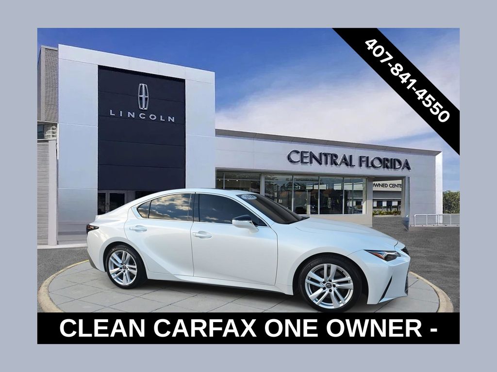 2024 Lexus IS 300's photo