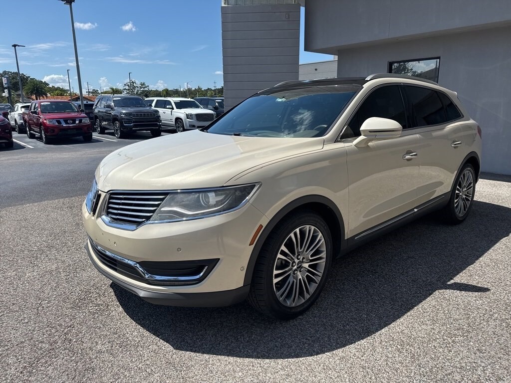 2016 Lincoln MKX Reserve photo 2