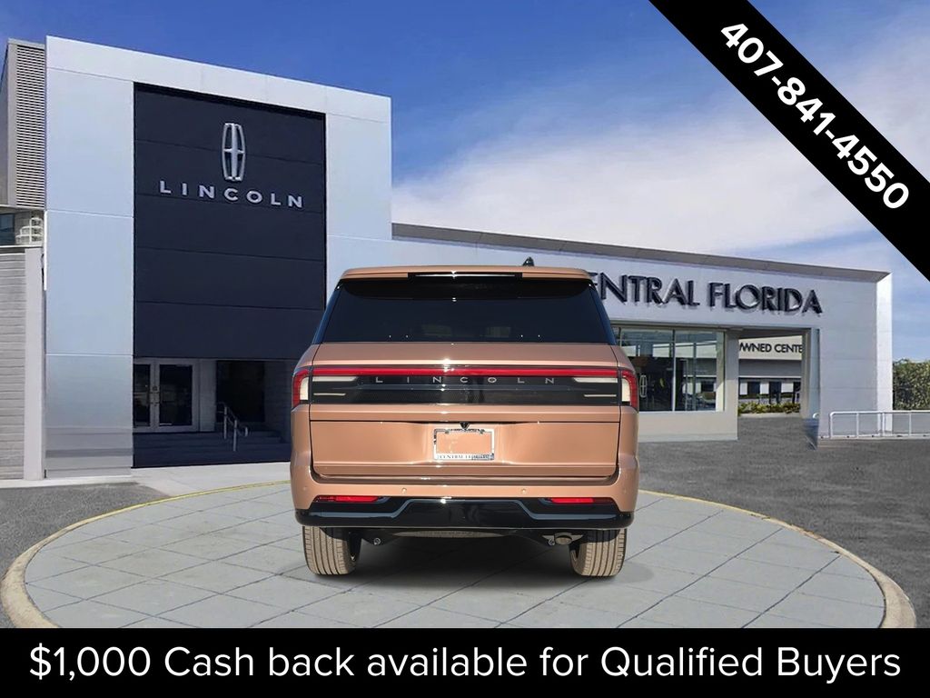 2025 Lincoln Navigator Black Label photo 3