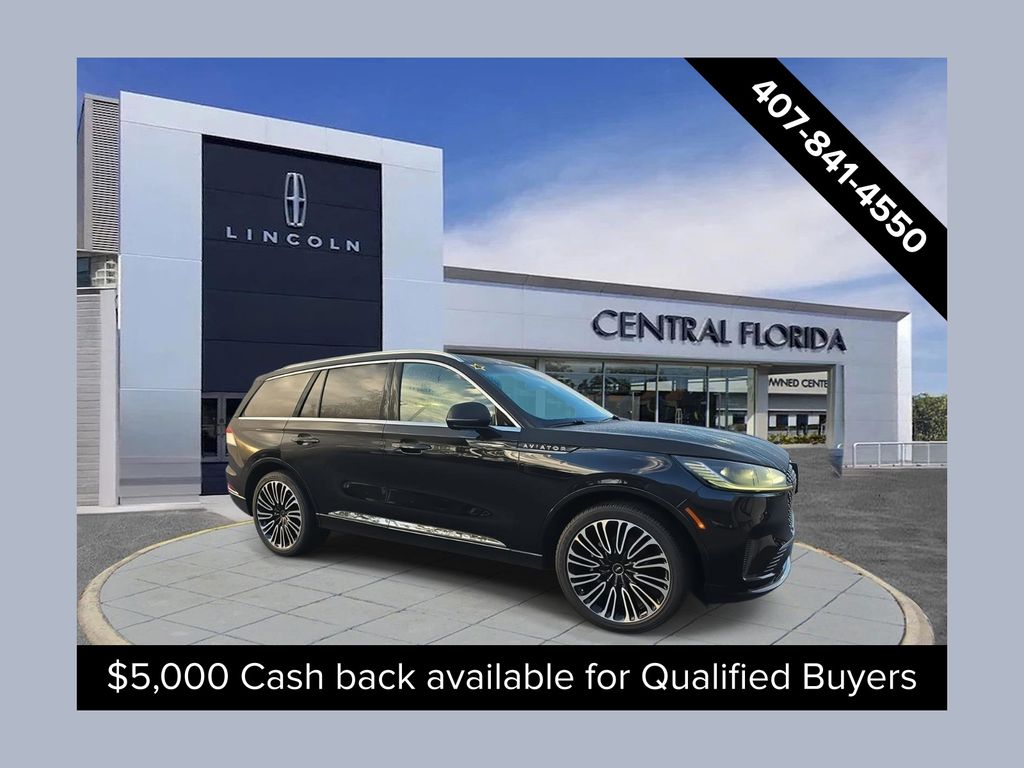 2025 Lincoln Aviator Black Label's photo