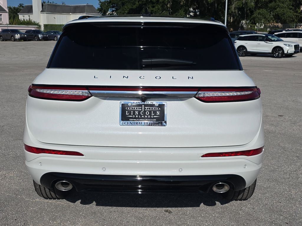 2026 Lincoln Corsair Premiere photo 4