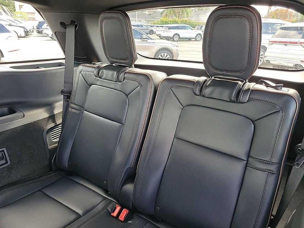 2025 Lincoln Aviator Black Label - Photo 13